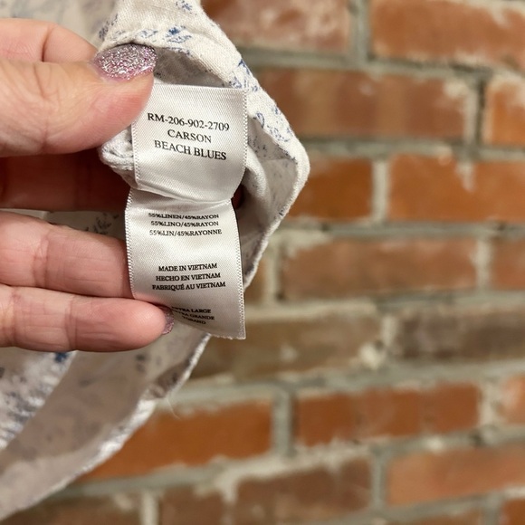 Rails Carson Beach Blues Linen Floral Button Up Size XL - Picture 3 of 6